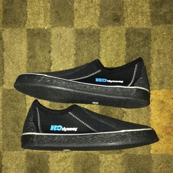 Water shoes by H20 odyssey - Picture 2 of 3